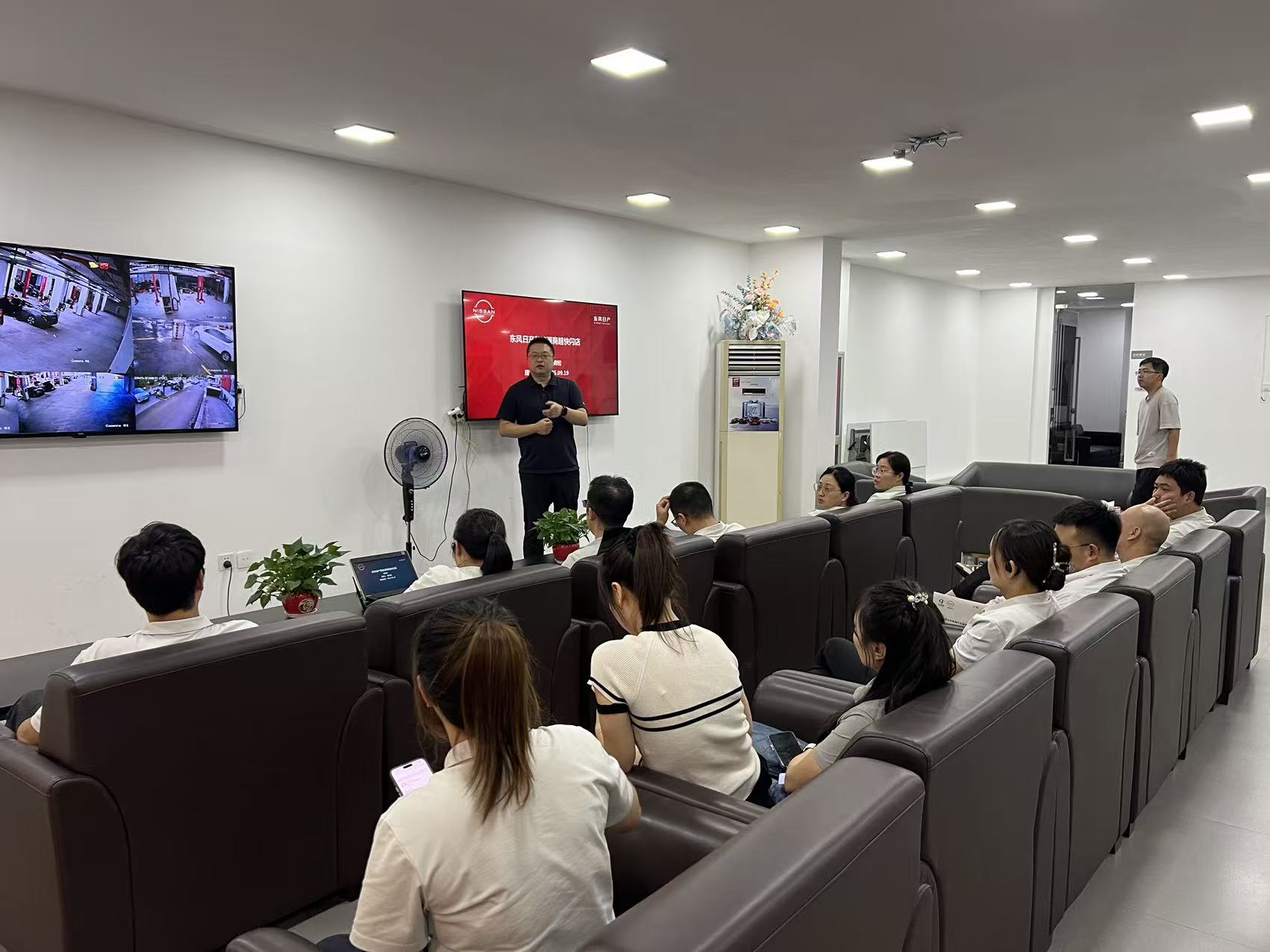 d1012cea5f7a70dacdaea3a2cfaa7fec.jpg d1012cea5f7a70dacdaea3a2cfaa7fec.jpg